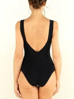 Badeanzug BONNIE 61 Von Pain De Sucre 32 Badeanzug BONNIE 61 Von Pain De Sucre -Meer Bekleidung badeanzug bonnie schwarz pain de sucre 3 1 2