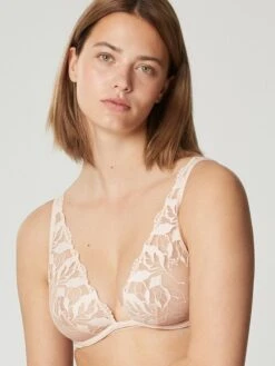 Spitze Triangel-BH SIN Von Maison Lejaby 15 Spitze Triangel-BH SIN Von Maison Lejaby -Meer Bekleidung buegel bh apricot 19134 sin maison lejaby 2 1