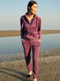 Hausanzug NICKI Mit Glitzer Zwei-teilig Von Chiara Fiorini -Meer Bekleidung hausanzug mit glitzer lila cf1361 nicki chiara fiorini 2