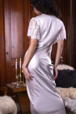 Stretchseide Nachtkleid Lang NINA Exklusiv Marjolaine 20 Stretchseide Nachtkleid Lang NINA Exklusiv Marjolaine -Meer Bekleidung ka nachtkleid naturel nude 4nin3002 marjolaine 4 2 1