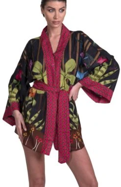 Kimono JUNGLE ATTITUDE Von Pin-Up Stars 14 Kimono JUNGLE ATTITUDE Von Pin-Up Stars -Meer Bekleidung kimono baumwolle jungle attitude schwarz pa110a pin up stars 2 2