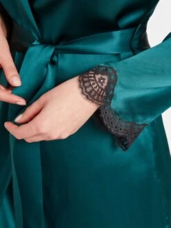 100% Seide Kimono TOI MON AMOUR Mit Spitze Von Aubade -Meer Bekleidung kimono gr n spitze seide toi mon amour qs65 emeraude aubade 5 1 2 1 1