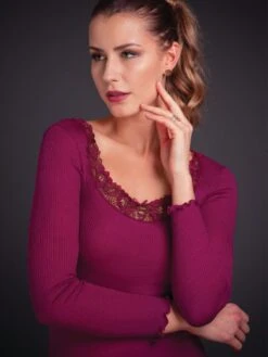 Merinowolle-Seide LANGARM SHIRT Mit Spitze Von Artimaglia -Meer Bekleidung merino wolle seide shirt 67604 beere artimaglia 2