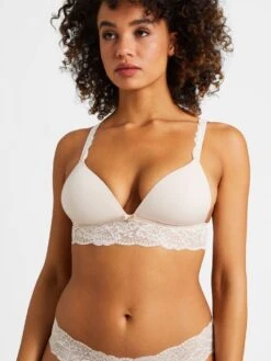 Triangel BH SWEETESSENCE IK Microfaser Mit Spitze Von Aubade 21 Triangel BH SWEETESSENCE IK Microfaser Mit Spitze Von Aubade -Meer Bekleidung microfaser dessous ikc10 skin 3 sweetessence aubade