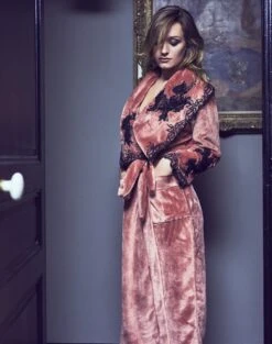 Warmer Hausmantel FREDA Lang Mit Spitze Marjolaine -Meer Bekleidung morgenmantel freda tonerde fre2401 2404 marjolaine