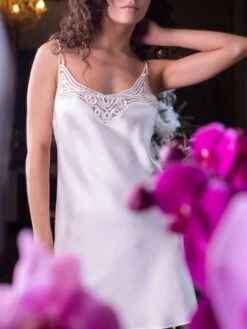 100% Seide Neglige SOIE FANTAISIE Uni Von Marjolaine -Meer Bekleidung nachthemd seide soie fantaisie naturweiss 3soi0198 marjolaine 2 1 1