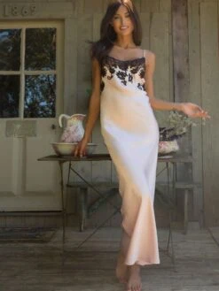 100% Seide Nachthemd Lang MARJOLIE No. 4 Von Marjolaine -Meer Bekleidung nachtkleid lang seide 3mar3001 rosa schwarz marjolaine 3 1