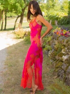 100% Seide Neglige Lang MELINDA Mit Spitze Marjolaine -Meer Bekleidung nachtkleid lang seide melinda 4mel3003 fuchsia rot marjolaine 1