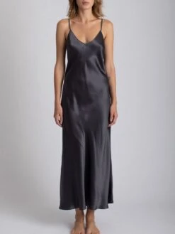 100% Seide Nachtkleid Lang DORINE Uni Von Vivis -Meer Bekleidung nachtkleid seide lang dorine v00006 anthrazit vivis 4 1 1