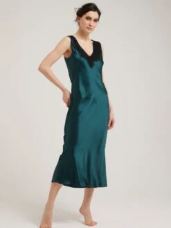 100% Seide Nachtkleid LEONA Lang Von Vivis -Meer Bekleidung nachtkleid seide leona lang v00586 gruen vivis 1