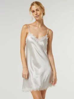 100% Seide Neglige SUSANNE Von Vivis -Meer Bekleidung neglige seide kurz v00608 susanne silber vivis 3