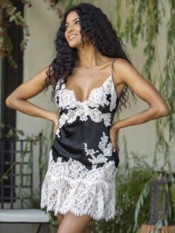 Stretchseide Nuisette Kurz RUBY Von Marjolaine -Meer Bekleidung nuisette stretchseide 4rub0201 0402noir ivoire ruby marjolaine 5