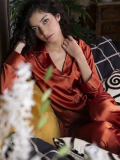 Seidenpyjama NOANE BICOLORE Von Marjolaine -Meer Bekleidung pyjama noane bicolor brique ecorce 4noa5502 marjolaine 1