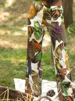 Seidenpyjama MAYA Schmetterlinge Von Marjolaine -Meer Bekleidung pyjama seide maya 4may5501 schmetterlinge braun bunt marjolaine 2