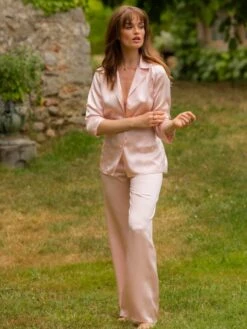 Seidenpyjama SOIE UNIE Von Marjolaine Basic Line 25 Seidenpyjama SOIE UNIE Von Marjolaine Basic Line -Meer Bekleidung pyjama seide soie unie 3soi5533 rosa marjolaine 1