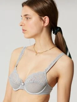 Spitze Vollschalen-BH GABY Von Maison Lejaby -Meer Bekleidung schalen bh perlgrau 13833 gaby maison lejaby 1 1 1