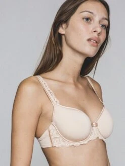 Spacer Schalen-BH GABY Von Maison Lejaby -Meer Bekleidung schalen bh puder 13830 gaby maison lejaby 1