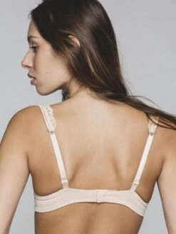 Spacer Schalen-BH GABY Von Maison Lejaby -Meer Bekleidung schalen bh puder 13830 gaby maison lejaby 2