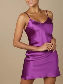 100% Seidennachthemd Satin GLYCINE Von Marjolaine -Meer Bekleidung seide nachthemd glycine 3gly0101 beere marjolaine 1