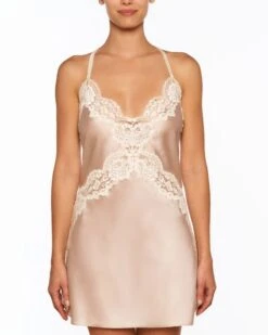 Seide Negligé ADRIANA Von Millesia -Meer Bekleidung seide neglige goldsand creme m1390 adriana millesia 1 1