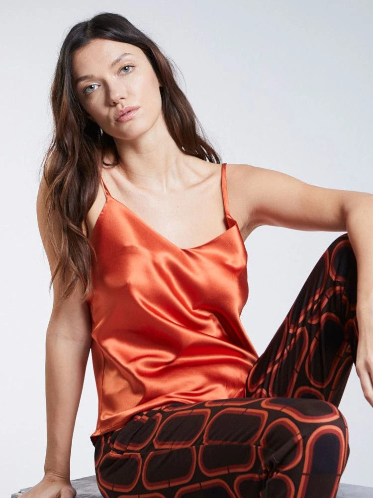 100% Seide Trägertop KLASSIK SATIN Viele Farben Von Eva B. Bitzer 11 100% Seide Trägertop KLASSIK SATIN Viele Farben Von Eva B. Bitzer – Bild 9