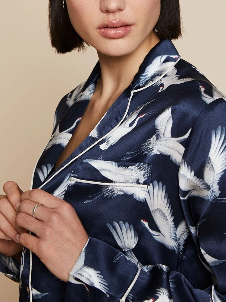 100% Seide Schlafanzug Elisabetha AVES Dunkelblau Von Radice 7 100% Seide Schlafanzug Elisabetha AVES Dunkelblau Von Radice – Bild 5