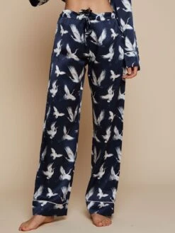 100% Seide Schlafanzug Elisabetha AVES Dunkelblau Von Radice 10 100% Seide Schlafanzug Elisabetha AVES Dunkelblau Von Radice -Meer Bekleidung seidenpyjama elisabetha aves 10125 radice 5