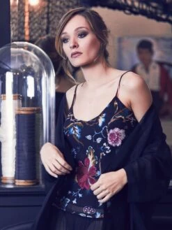 Seidentop 100% Seide FIDJI MOUSSELIN Fein Marjolaine -Meer Bekleidung seidentop mousselin 2fid4001 blumendruck marjolaine 2 2 1