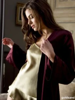 Seidentop 100% Seide ODON Satin Von Marjolaine 28 Seidentop 100% Seide ODON Satin Von Marjolaine -Meer Bekleidung seidentop odon sauge marjolaine 2 1 2 1