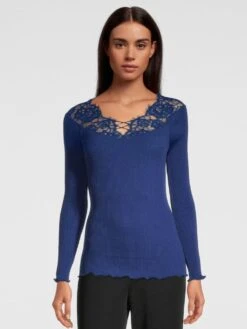 Merino Wolle-Seide LANGARMSHIRT Gerippt Blau Leavers Spitze Von Oscalito 9 Merino Wolle-Seide LANGARMSHIRT Gerippt Blau Leavers Spitze Von Oscalito -Meer Bekleidung shirt langarm chantilly spitze blau 6643 oscalito