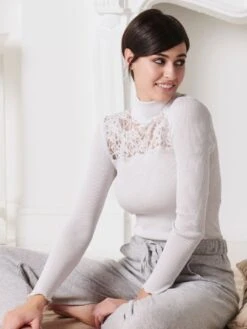 Merinowolle-Seide TURTLENECK SHIRT Silber Leavers Spitze Von Oscalito -Meer Bekleidung shirt turtleneck langarm chantilly spitze silber 6646 oscalito 6