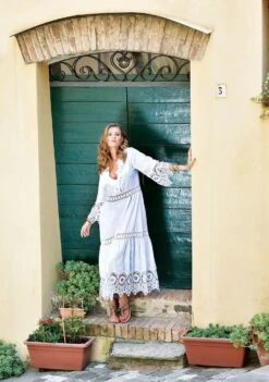 Langes Sommerkleid Mit Stickerei BIANCO Von Chiara Fiorini -Meer Bekleidung spitze kleid weiss cf9831 chiara fiorini 2