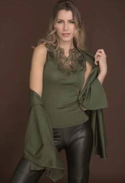 Merinowolle-Seide STOLA Schultertuch Von Artimaglia -Meer Bekleidung stola wolle seide kaki 28600 artimaglia 2 1 1