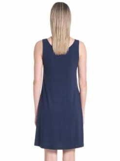 Modal Träger-Nachthemd WKND No. 17 Dunkelblau Von Verdiani 11 Modal Träger-Nachthemd WKND No. 17 Dunkelblau Von Verdiani -Meer Bekleidung traeger nachtkleid modal 3921 dunkelblau verdiani woman 3